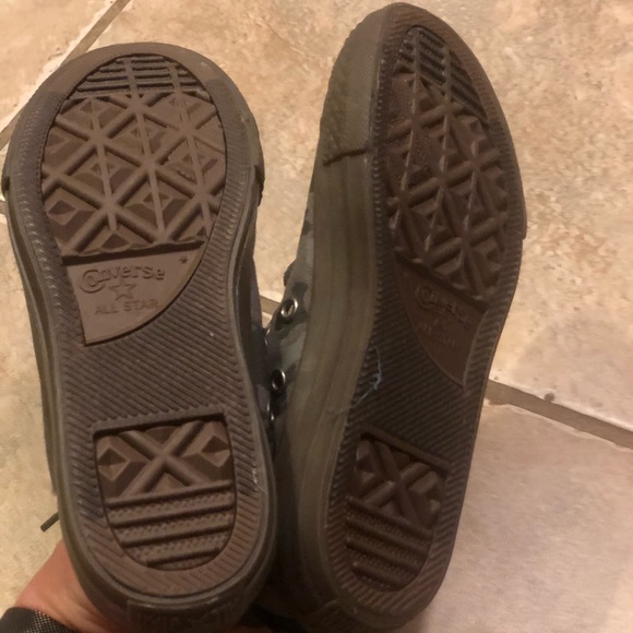 Camo Converse sneakers 💚🖤💚 - Picture 4 of 6